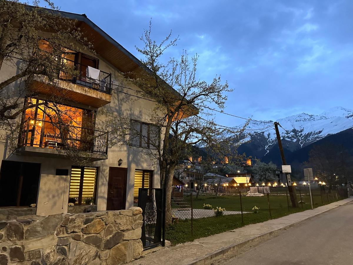 Bala'S House Hotel Mestia Exterior photo